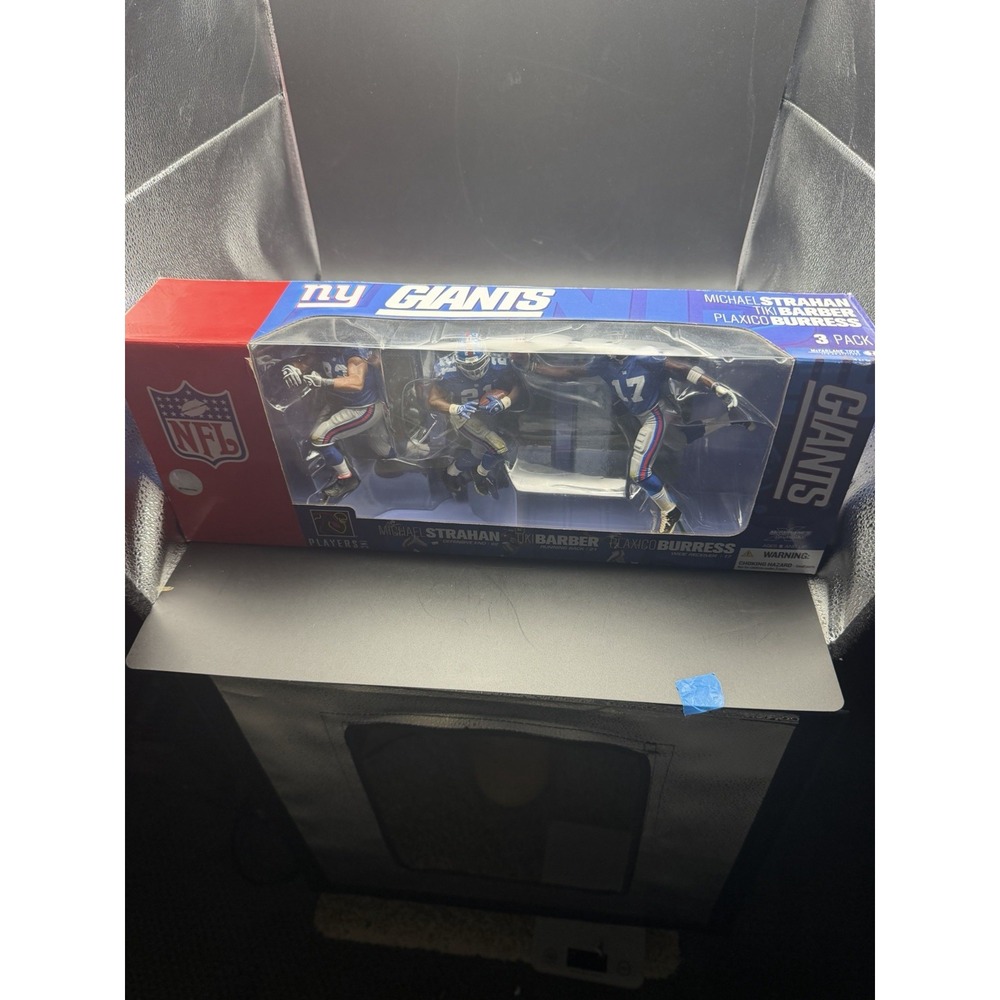 NFL McFarlanes Sportspicks New York Giants 3 Pack Strahan Barber Burress 2006 13